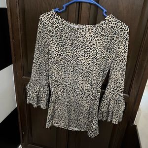 Dainty Jewells leopard layering top